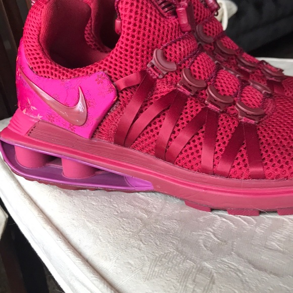 Nike Shoes - Nike Shox Zero Gravity Sneakers